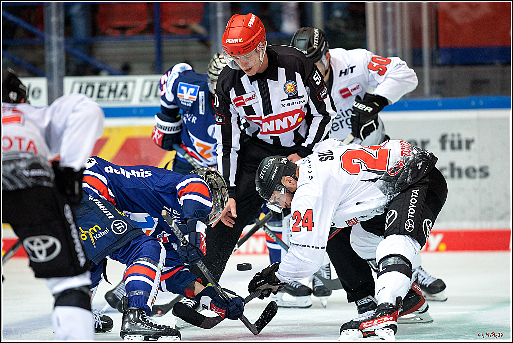 PENNY DEL;  Iserlohn Roosters - Kölner Haie; Iserlohn, 06.10.2022